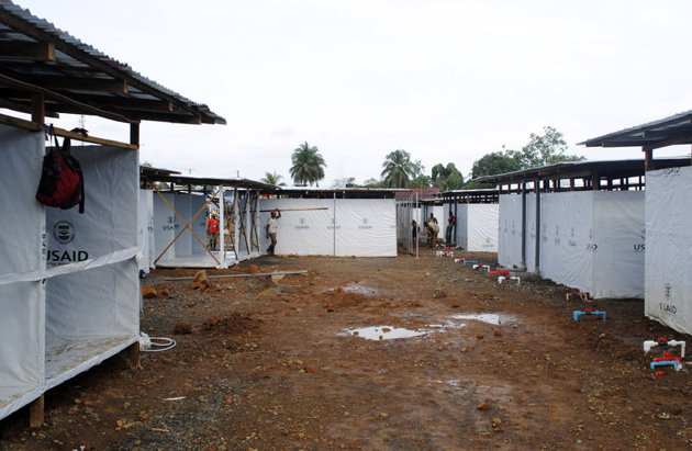 Dịch Ebola và những lỗ hổng trong hỗ trợ phát triển tại châu Phi